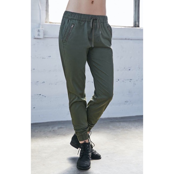 bullhead jogger pants